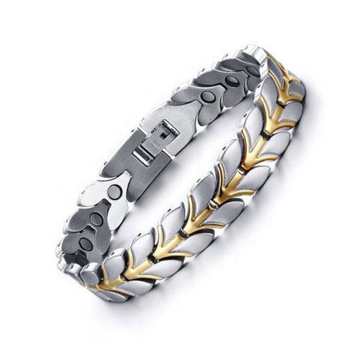 إسوارة فضية لامعة